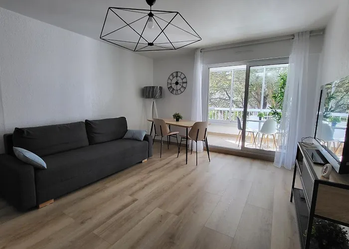 Appartement De 50 M2 Cosy Et Moderne A 100 M De La Plage