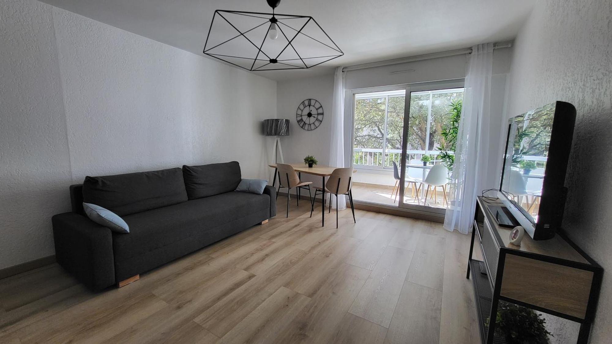 Apartment De 50 M2 Cosy Et Moderne A 100 M De La