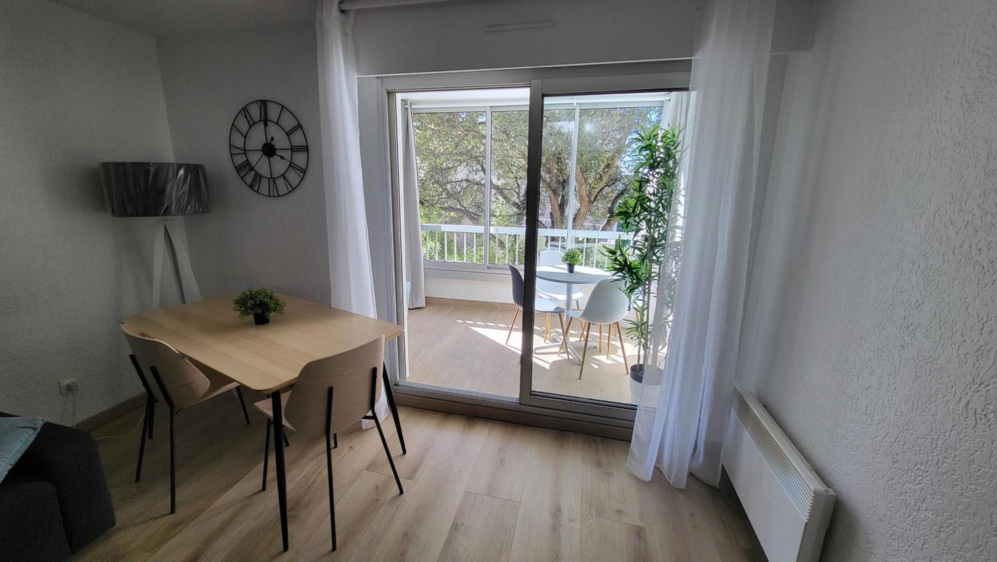De 50 M2 Cosy Et Moderne A 100 M De La * Saint-Mandrier-sur-Mer